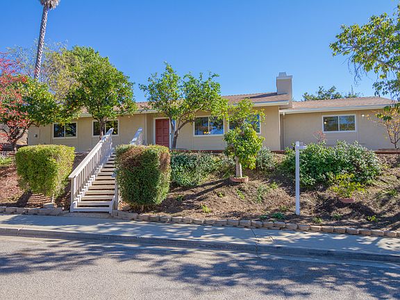 2nd image of 8419 Vista Del Cajon Pl