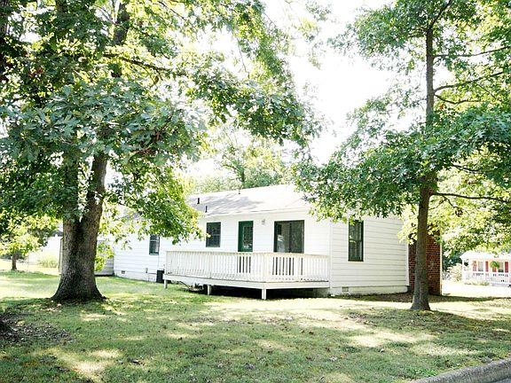 2nd image of 721 Cabin Creek Dr