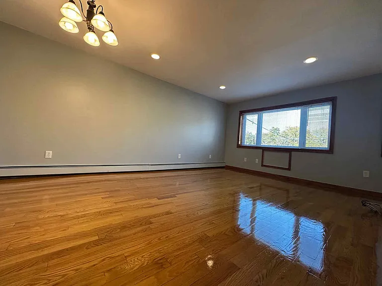 65-42 Metropolitan Ave #2 — Photo 3