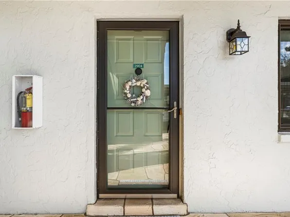 2904 Kings Lake BLVD #2904, NAPLES, FL 34112