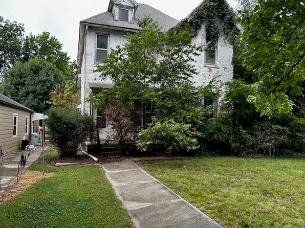 1003 Stewart St, Winfield, KS 67156