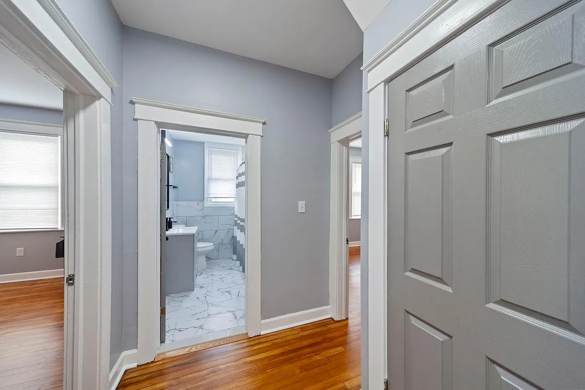 4 bed, 3.0 bath, 1800 sqft, $819 — Photo 3
