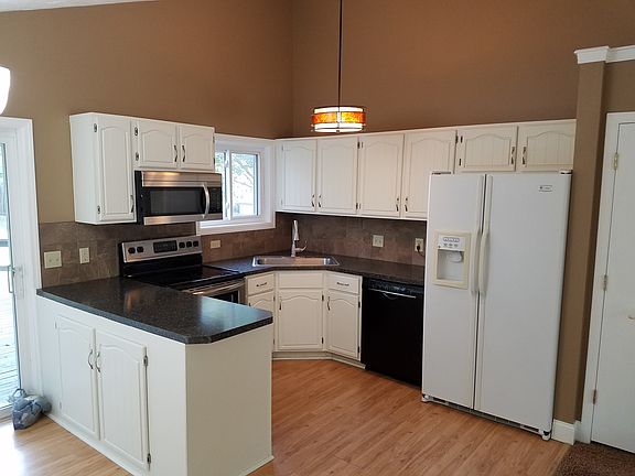 5th image of 13414 Olive St