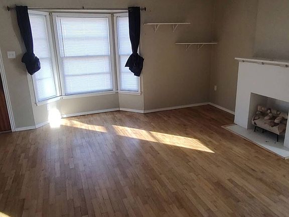 2nd image of 505 N Mesa St