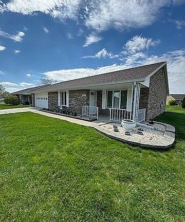 2nd image of 398 Bishop Dr