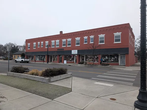 2319 N Monroe St #3, Spokane, WA 99205