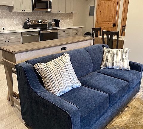 3rd image of 101 N Commercial St APT 2