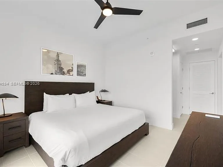 601 NE 1st Avenue 4814 #LPH — Photo 10
