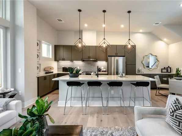 2300 Enfield Rd #304, Austin, TX 78703