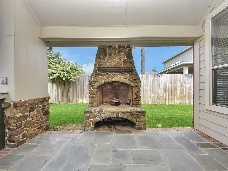 18403 Sierra Falls Ct — Photo 45