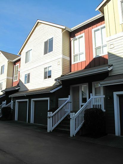 1st image of 9076 161st Ct NE #2505