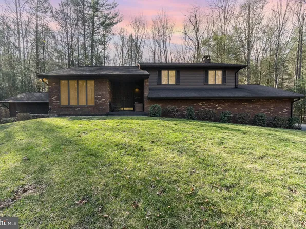 48 Turnpike Rd, Ashland, PA 17921