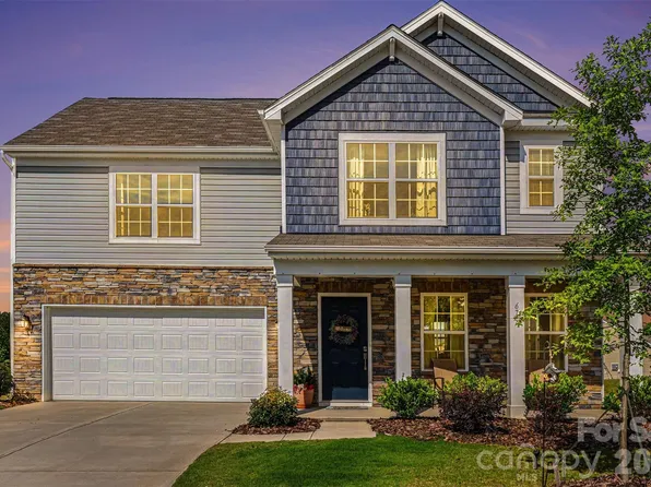 679 Mile Creek Rd, Edgemoor, SC 29712