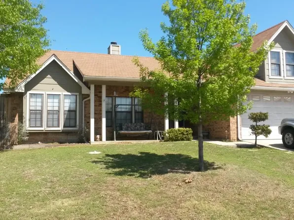 3402 Meadowview Dr, Corinth, TX 76210