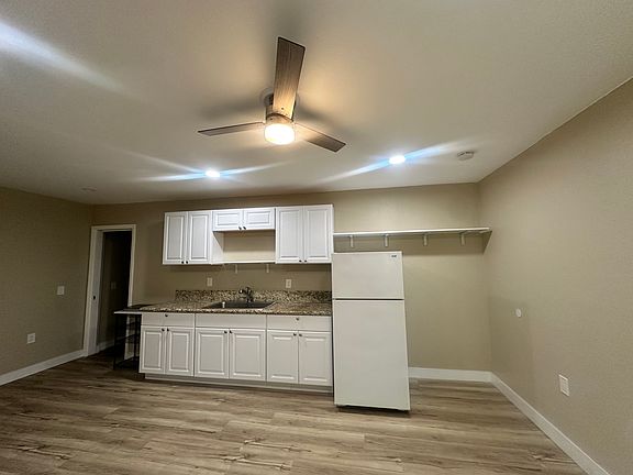 5th image of 2615-17 L Ave
