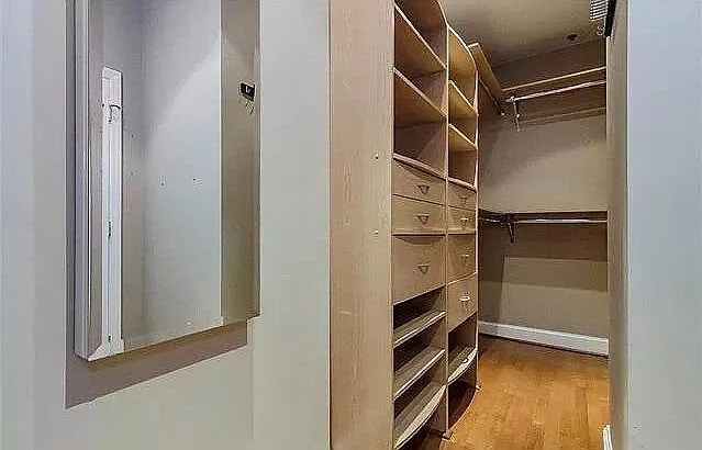 127 N Tryon St #412 — Photo 9