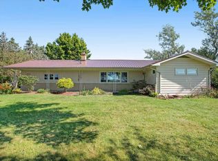 12751 E Baseline Rd, Hickory Corners, MI 49060