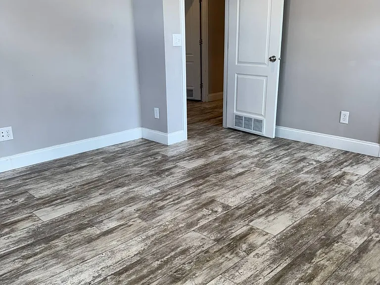 134 Clover Ct — Photo 24