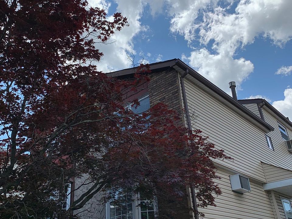1st image of 26 Hewitt Ave
