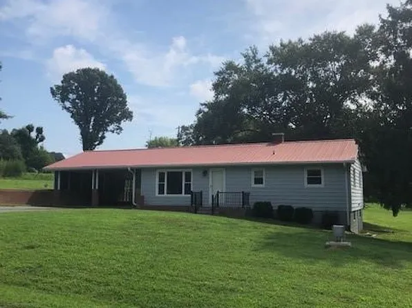 158 Bethesda Dr, Lexington, NC 27295