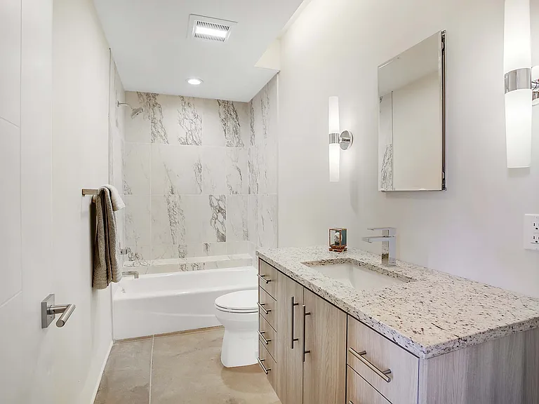 1508 San Patricio Ave SW #A — Photo 15