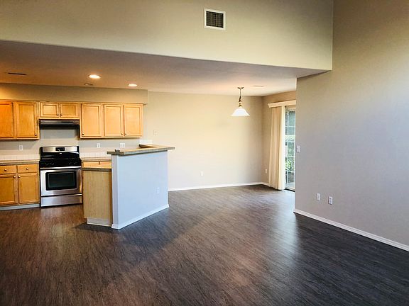 5th image of 17200 SE 26th Dr Unit 13D