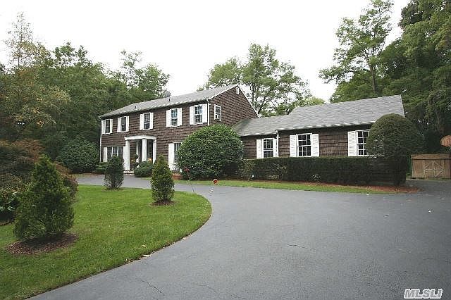 1st image of 14 Hicks Ln