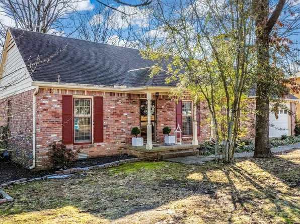 3 Point South Ct, Little Rock, AR 72211