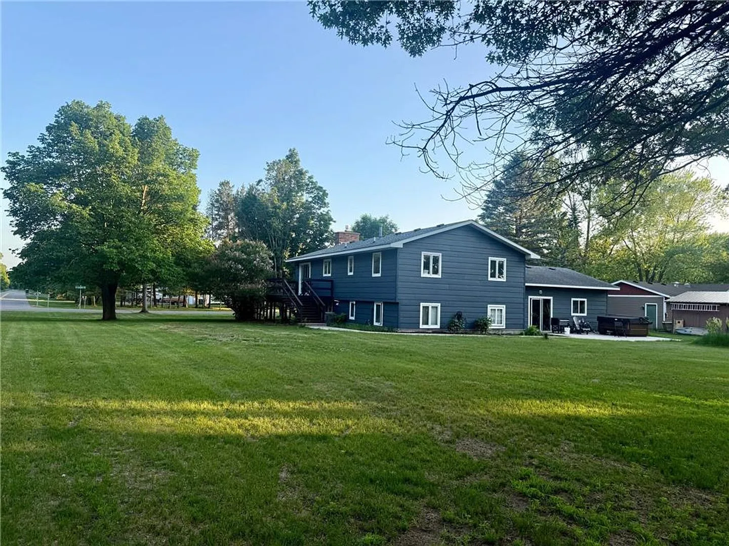 Remodeled 4 bedroom 2 bath 2 car Baxter Home — Photo 1