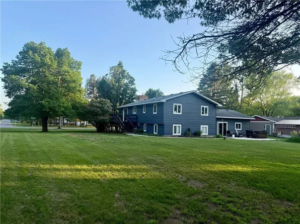 6078 Donald St, Baxter, MN 56425