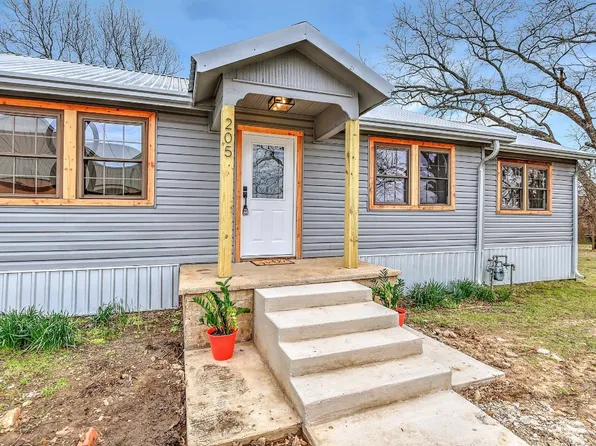 205 Ram Ave, Sadler, TX 76264