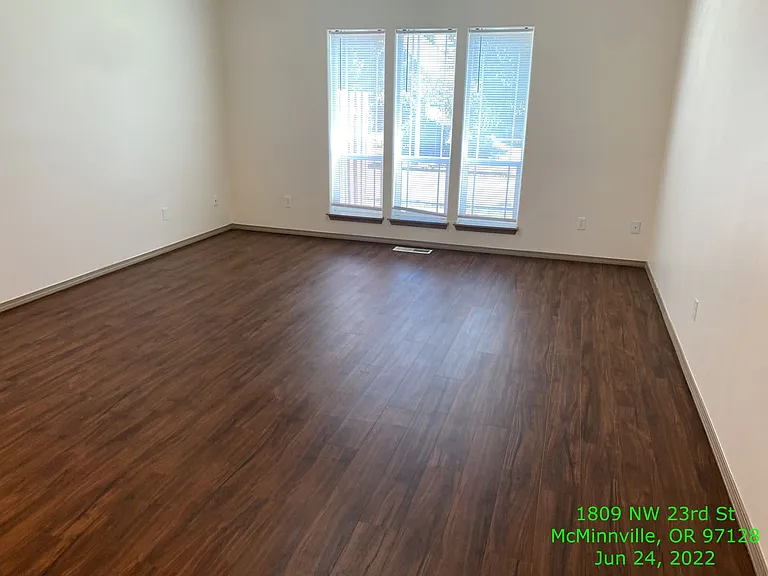 1809 NW 23rd St — Photo 7