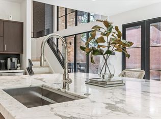 10 S Briar Hollow Ln Unit 53, Houston, TX 77027
