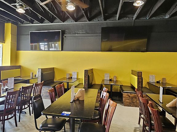 3rd image of 427 N Broadway St