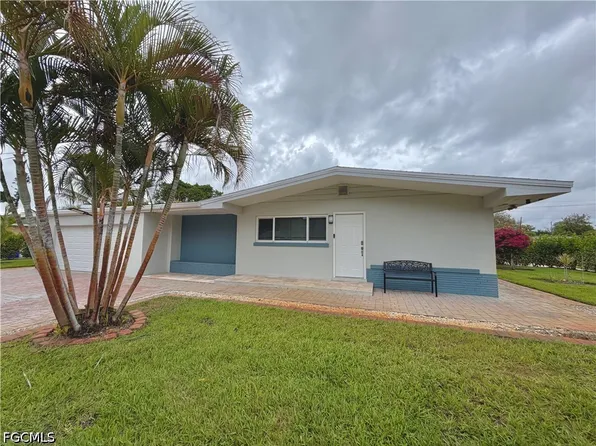 1821 Winkler Ave, Fort Myers, FL 33901