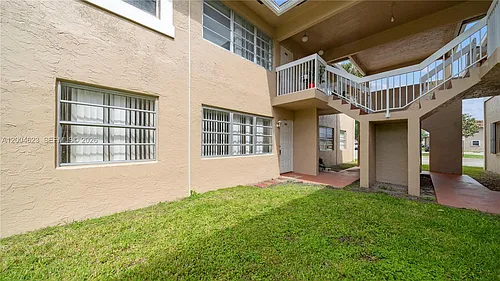 9964 Twin Lakes Dr #35-B Photo 1