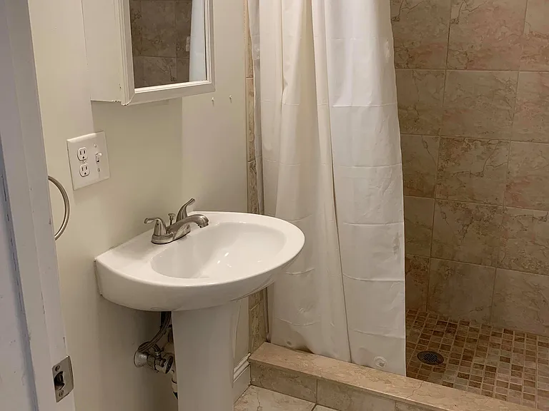 12 Homer St #3 — Photo 8