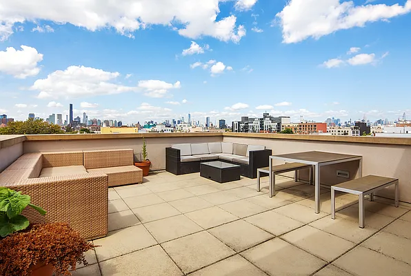 Sold by Compass | media 10