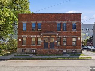 294-300 Governor St, Paterson, NJ 07501