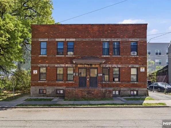 294-300 Governor St, Paterson, NJ 07501