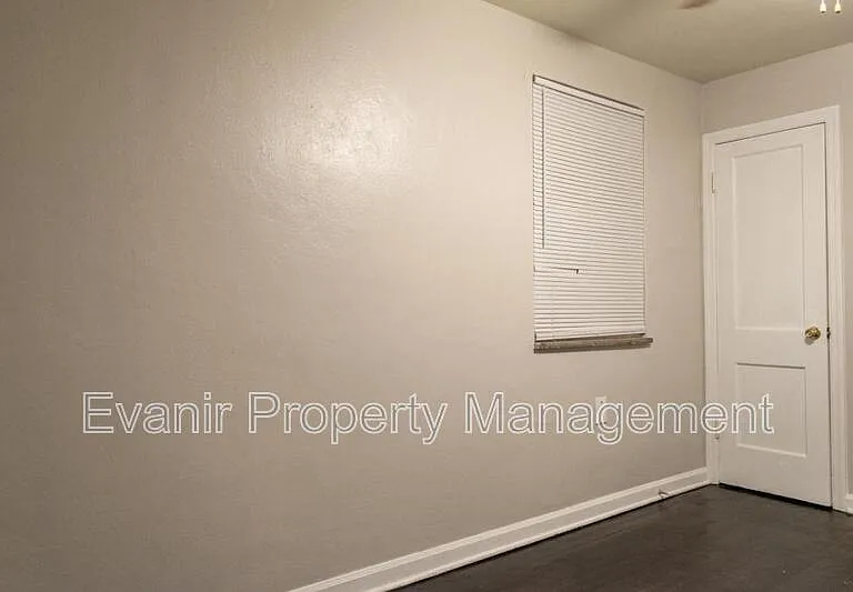 113 Niagara Ave #1 — Photo 11