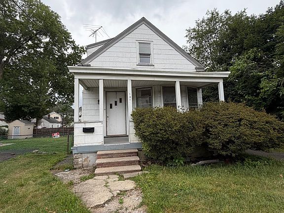 2nd image of 1419 Hiawatha Ave