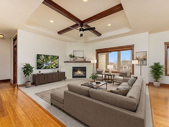 4th image of 8809 E Sassafras St