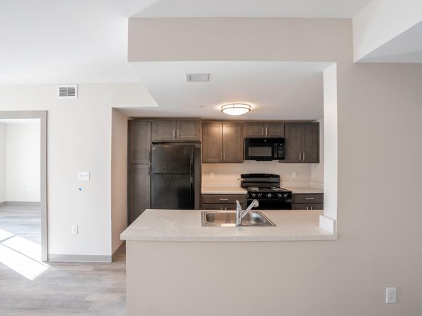 3102 Cranberry Hwy #2B-1BA-936SQFT