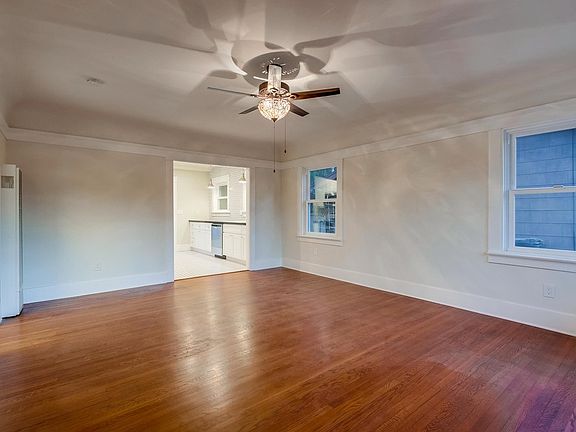 5th image of 4581 Mississippi St
