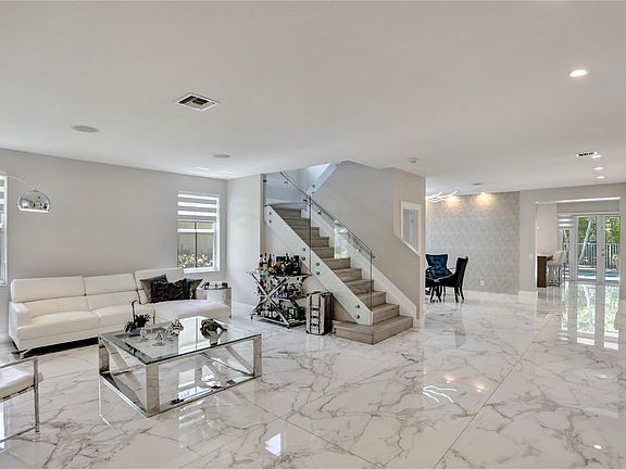 2nd image of 1159 Skylark Drive