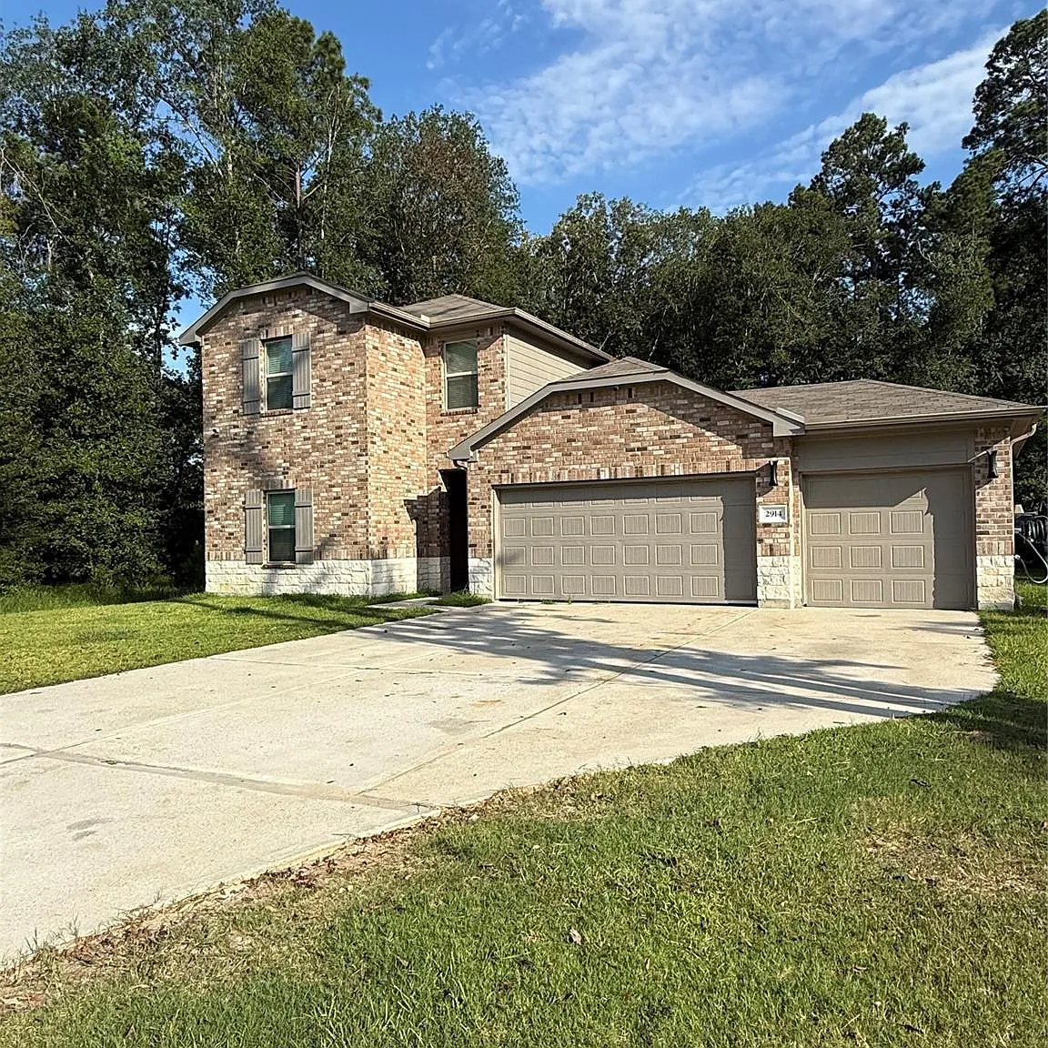 4 bed, 2236 sqft, $2,550 — Photo 1