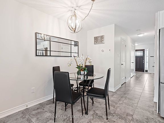 5th image of 19 Laverty Cres
