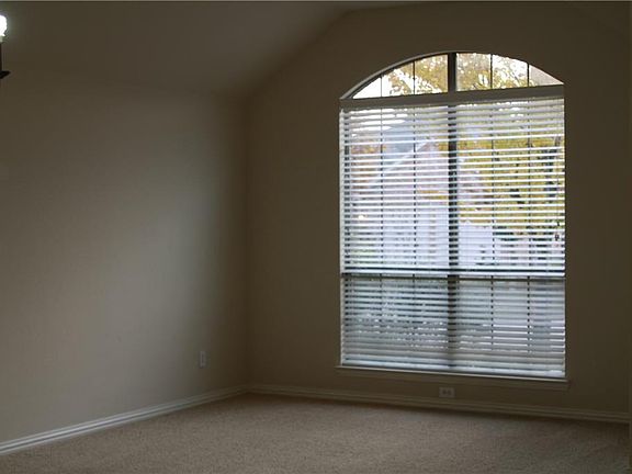 3rd image of 7048 Bethlehem Dr
