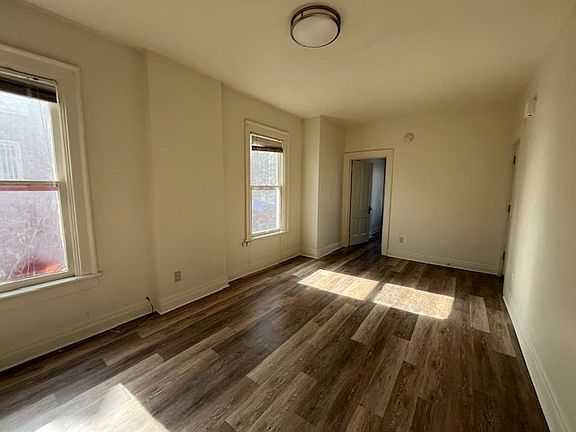 2nd image of 844 Clarkson St #3